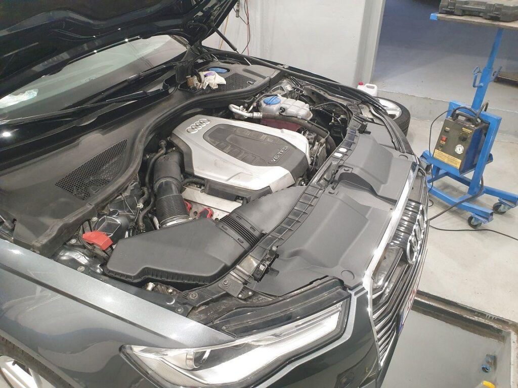 Zdjęcie z warsztatu Arto Auto Klinika – Laboratorium VAG (Z048)